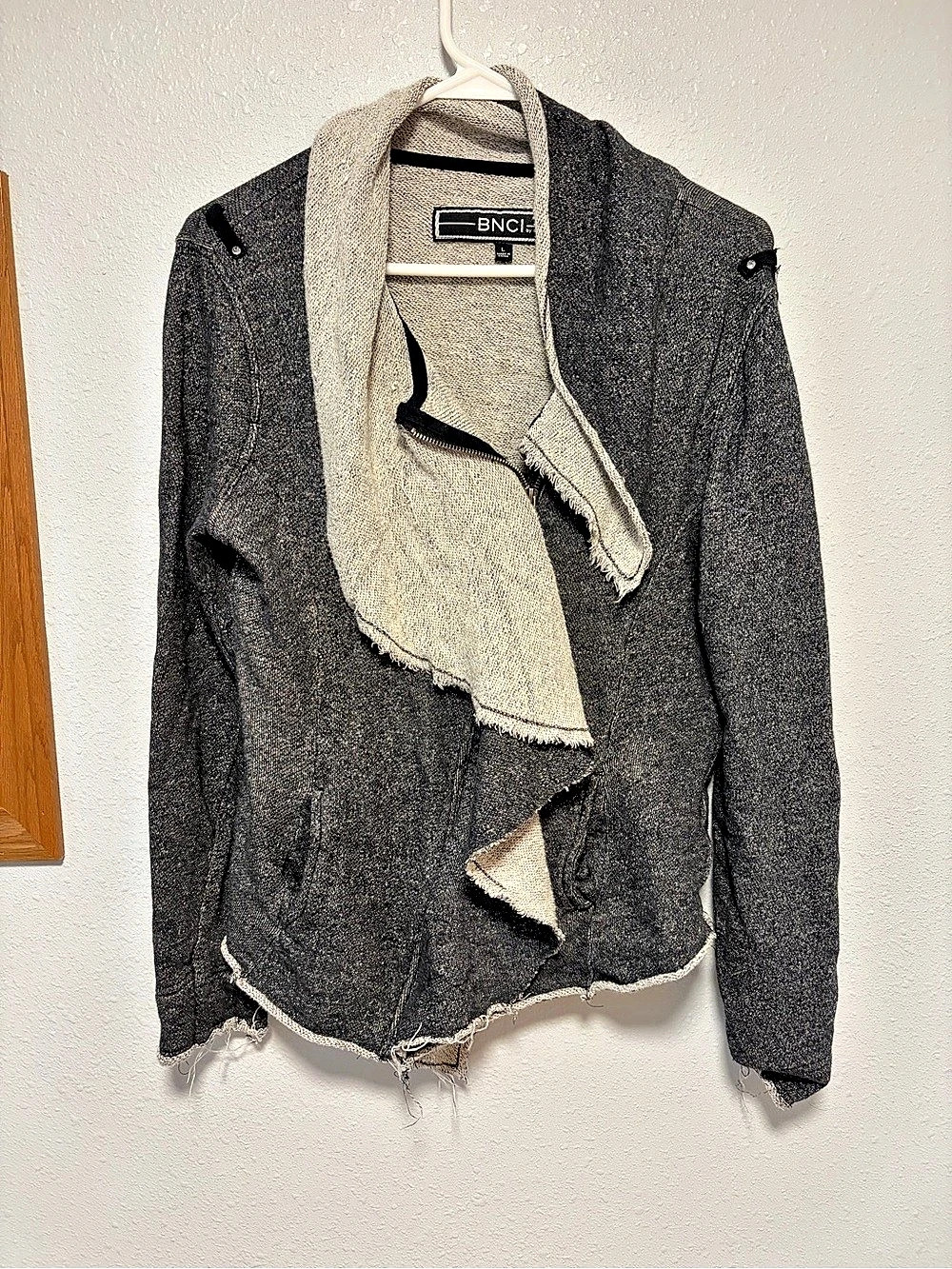 BNCI Distressed Jacket in Gray & Cream Size Large